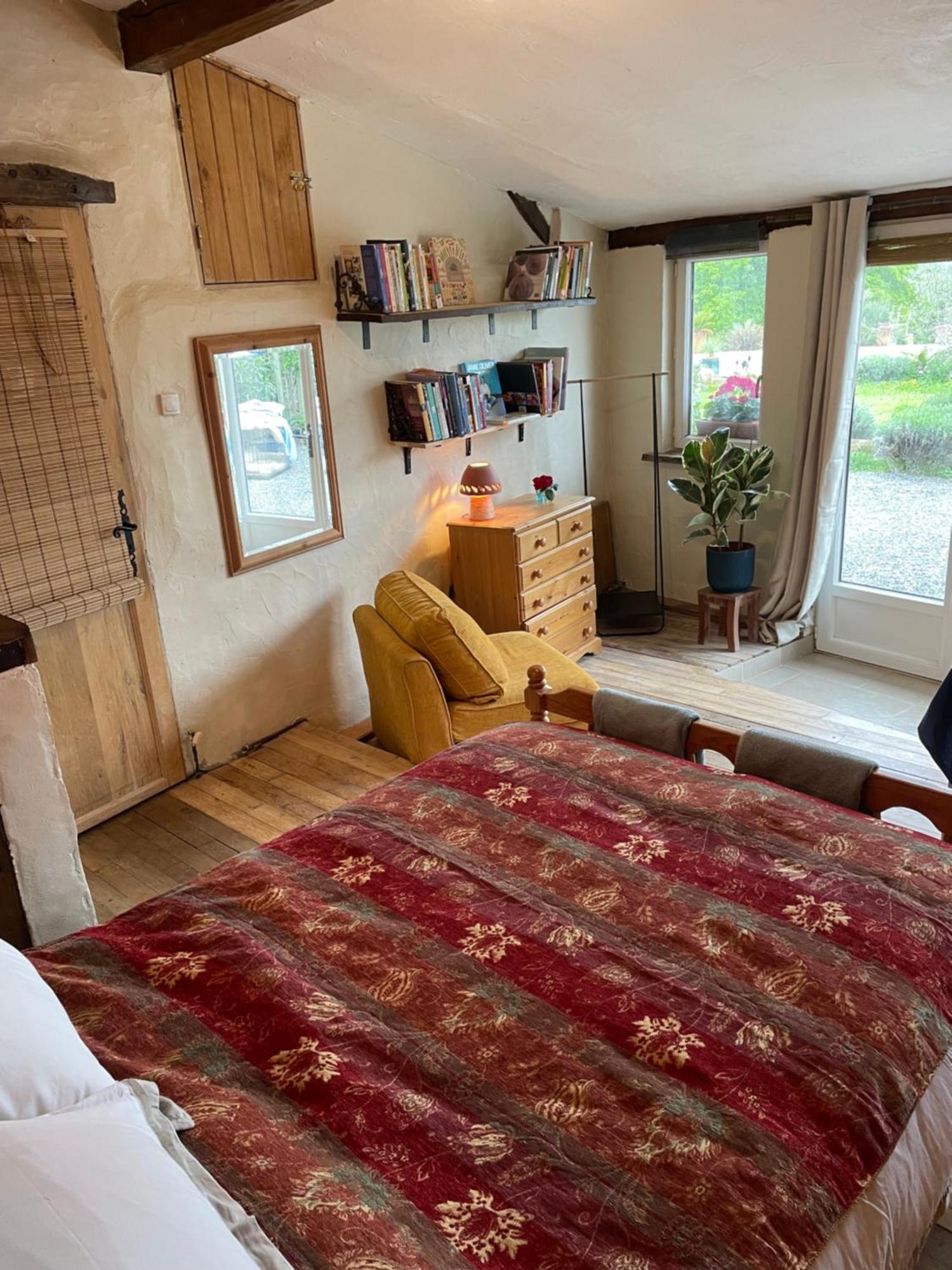 Delightful French Rustic Studio Jumilhac-le-Grand Εξωτερικό φωτογραφία