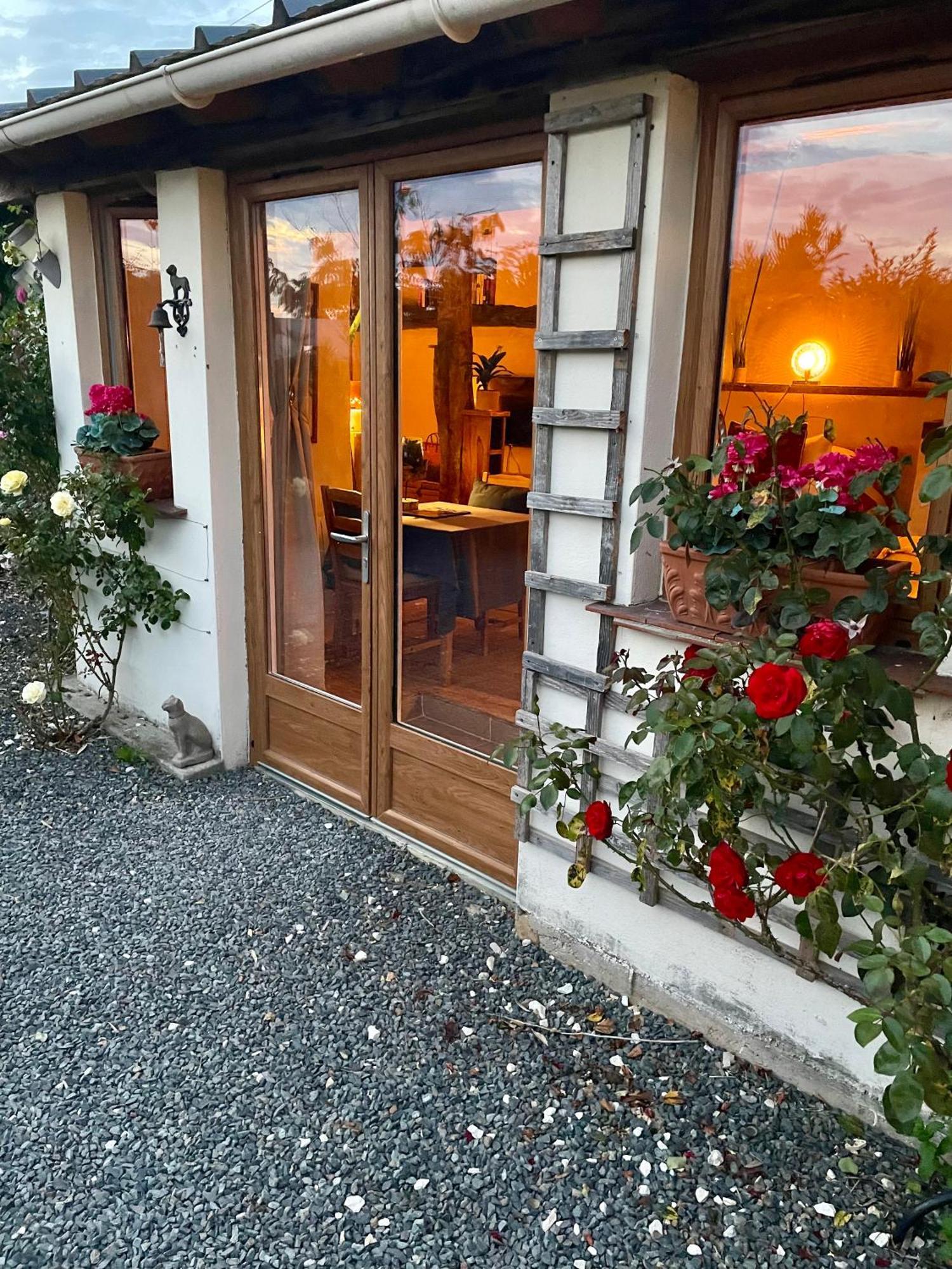 Delightful French Rustic Studio Jumilhac-le-Grand Εξωτερικό φωτογραφία